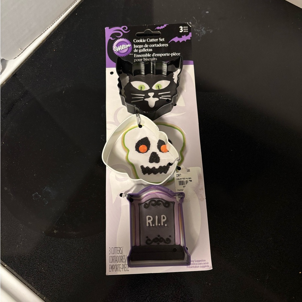 Metal Halloween cookie cutters